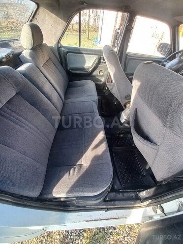 GAZ 3102 1999, 250,000 km - 2.5 l - Xaçmaz