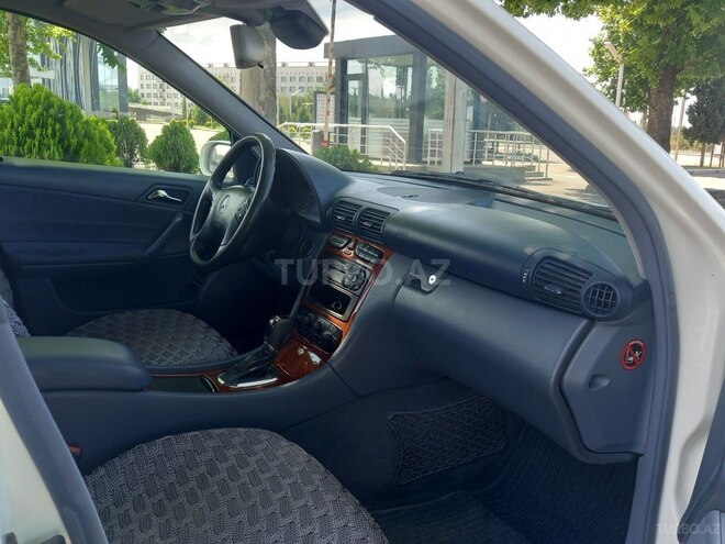 Mercedes C 200 2001, 160,000 km - 2.0 л - Gəncə