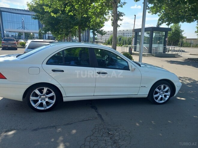 Mercedes C 200 2001, 160,000 km - 2.0 л - Gəncə