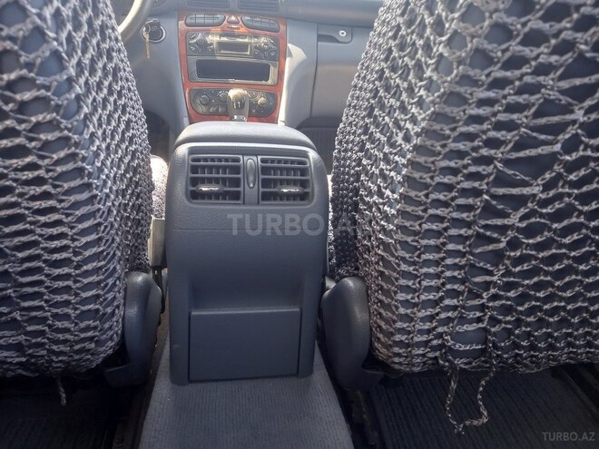 Mercedes C 200 2001, 160,000 km - 2.0 л - Gəncə