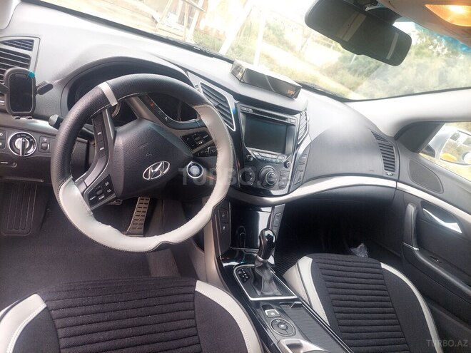 Hyundai i40 2013, 203,600 km - 2.0 l - Şirvan