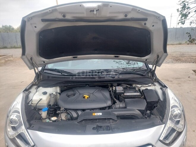 Hyundai i40 2013, 203,600 km - 2.0 l - Şirvan