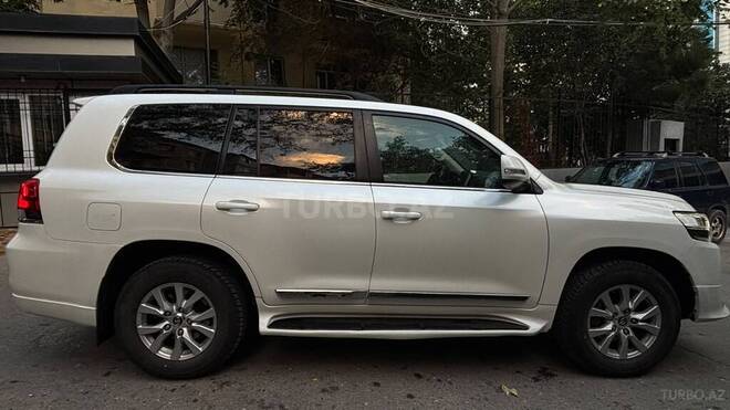 Toyota Land Cruiser 2017, 98,784 km - 4.0 l - Bakı