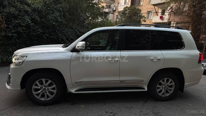 Toyota Land Cruiser 2017, 98,784 km - 4.0 l - Bakı