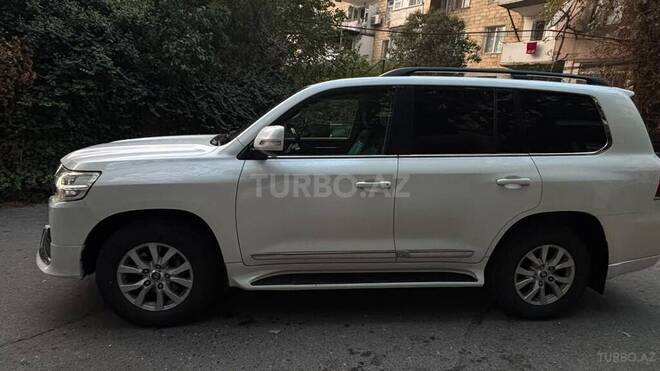 Toyota Land Cruiser 2017, 98,784 km - 4.0 l - Bakı