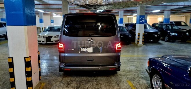 Volkswagen Multivan 2012, 265,000 km - 2.0 л - Bakı