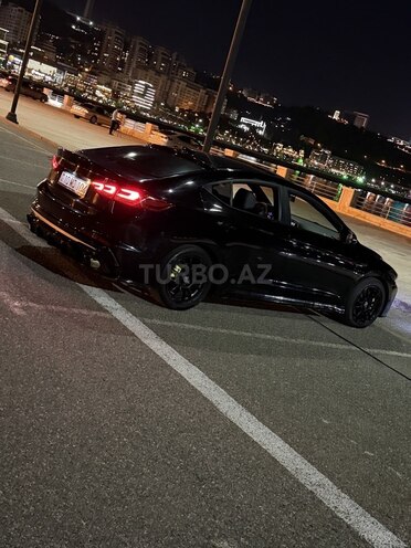 Hyundai Elantra 2017, 135,600 km - 1.6 л - Bakı