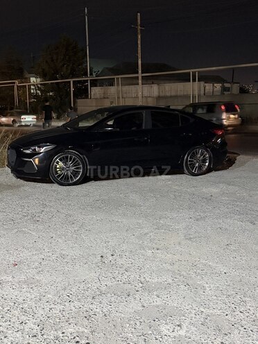 Hyundai Elantra 2017, 135,600 km - 1.6 л - Bakı