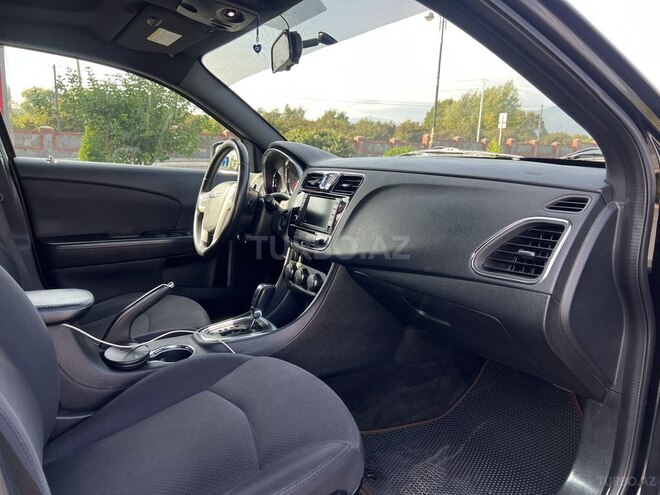 Chrysler 200 2012, 190,000 km - 2.4 l - Zaqatala