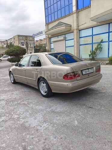 Mercedes E 270 2001, 409,250 km - 2.7 l - Bakı