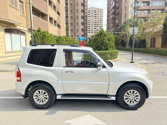 Mitsubishi Pajero 2011, 230,000 km - 3.5 л - Bakı