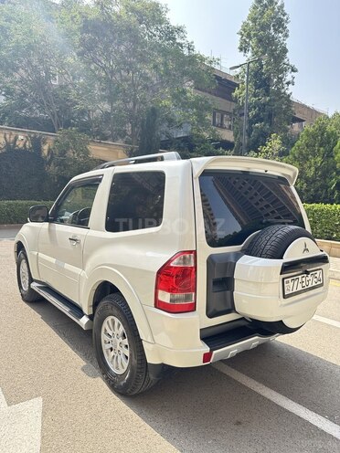 Mitsubishi Pajero 2011, 230,000 km - 3.5 л - Bakı