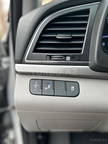 Hyundai Elantra 2018, 64,000 km - 2.0 л - Bakı
