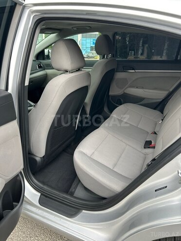 Hyundai Elantra 2018, 64,000 km - 2.0 л - Bakı