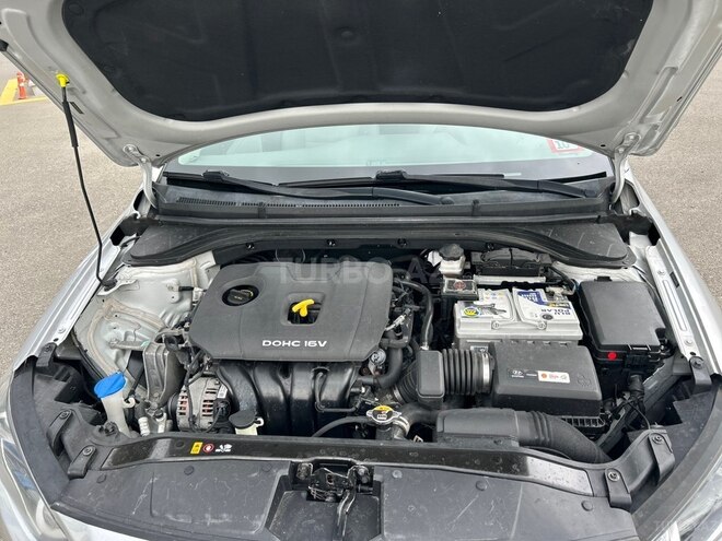 Hyundai Elantra 2018, 64,000 km - 2.0 л - Bakı
