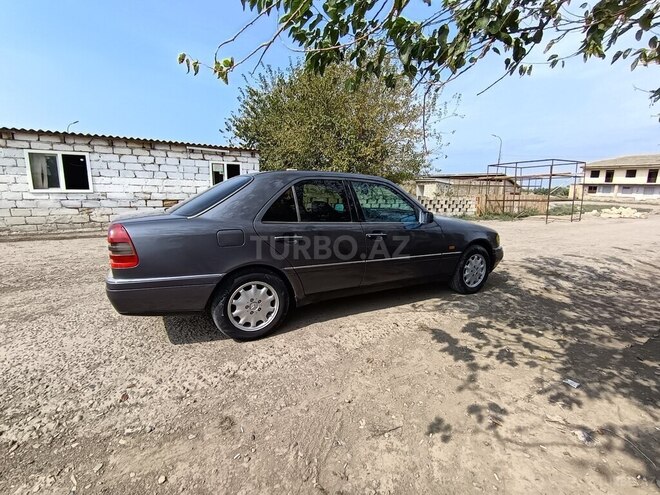 Mercedes C 180 1995, 349,000 km - 1.8 l - Neftçala