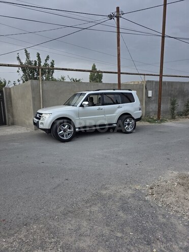 Mitsubishi Pajero 2007, 183,000 km - 3.0 l - Bakı
