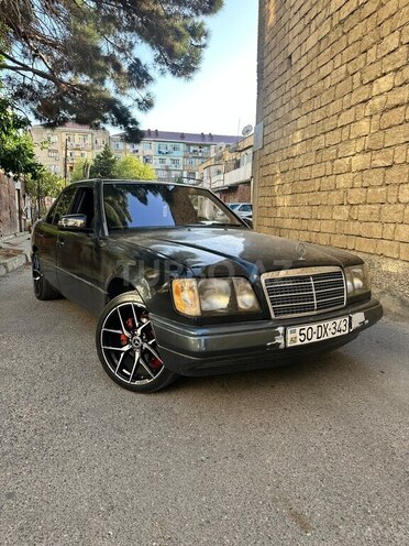 Mercedes 220 E 1992, 340,000 km - 2.2 л - Sumqayıt