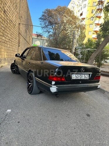 Mercedes 220 E 1992, 340,000 km - 2.2 л - Sumqayıt
