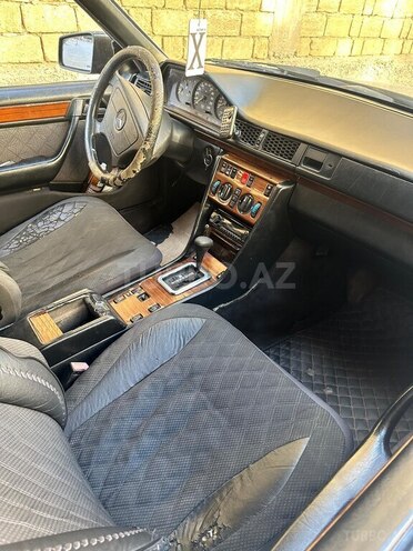 Mercedes 220 E 1992, 340,000 km - 2.2 л - Sumqayıt