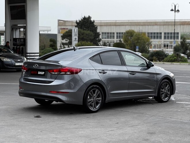 Hyundai Elantra 2018, 130,000 km - 2.0 л - Bakı