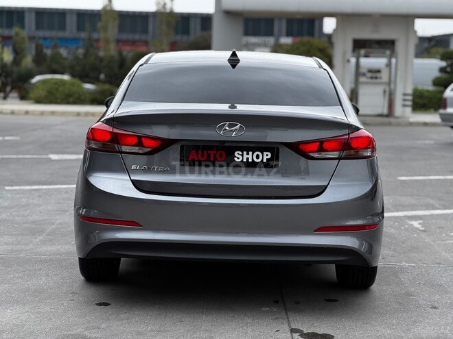 Hyundai Elantra 2018, 130,000 km - 2.0 л - Bakı