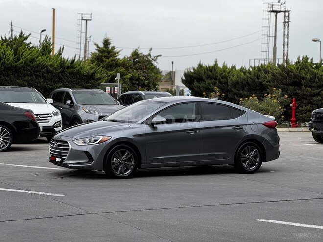 Hyundai Elantra 2018, 130,000 km - 2.0 л - Bakı