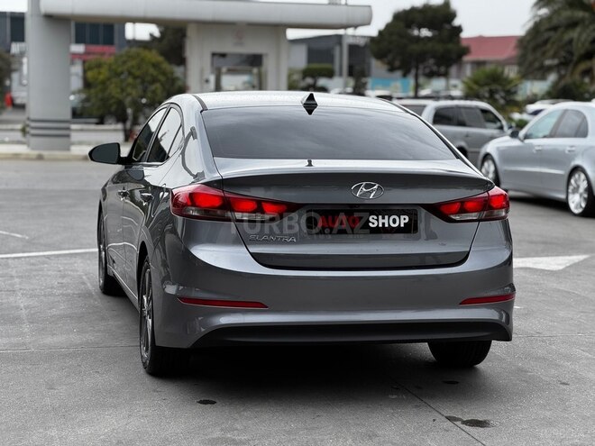 Hyundai Elantra 2018, 130,000 km - 2.0 л - Bakı