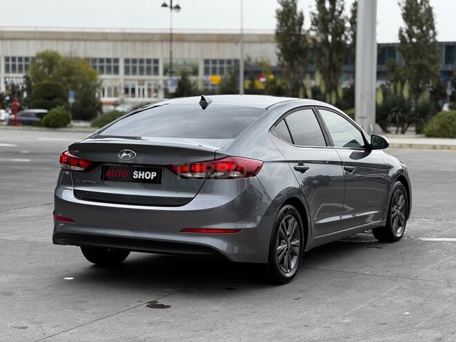 Hyundai Elantra 2018, 130,000 km - 2.0 л - Bakı