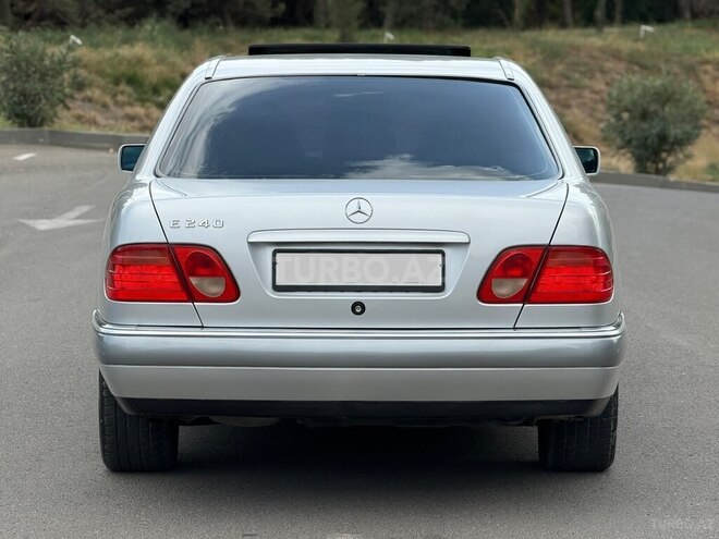 Mercedes E 240 1998, 252,000 km - 2.4 l - Gəncə