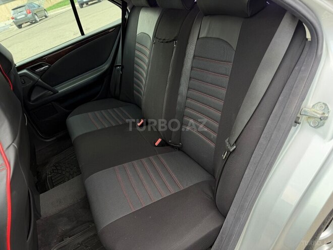 Mercedes E 240 1998, 252,000 km - 2.4 l - Gəncə
