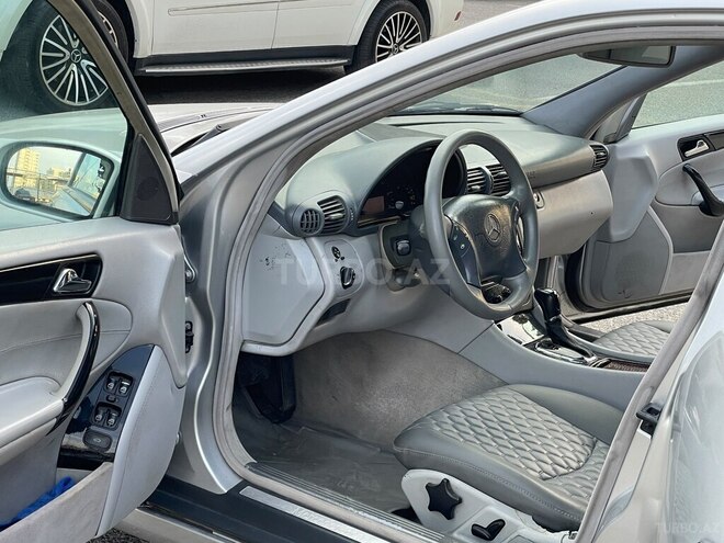 Mercedes C 240 2002, 345,870 km - 2.6 l - Sumqayıt