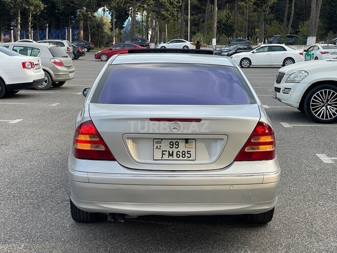 Mercedes C 240 2002, 345,870 km - 2.6 l - Sumqayıt