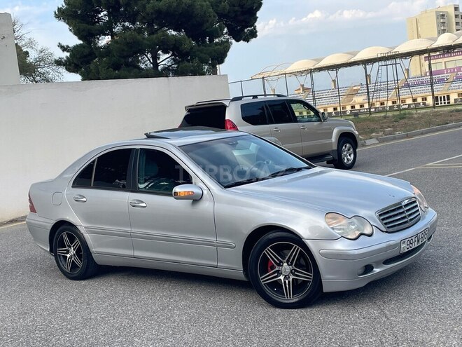 Mercedes C 240 2002, 345,870 km - 2.6 l - Sumqayıt
