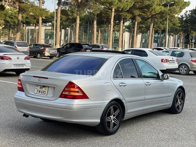 Mercedes C 240 2002, 345,870 km - 2.6 l - Sumqayıt