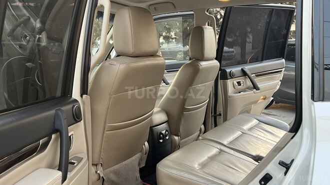 Mitsubishi Pajero 2010, 184,000 km - 3.5 l - Sumqayıt