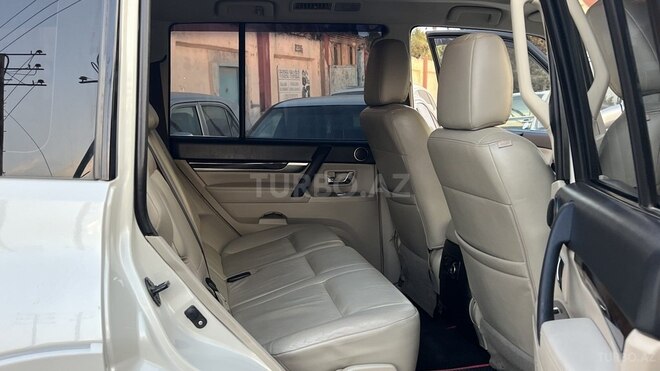 Mitsubishi Pajero 2010, 184,000 km - 3.5 l - Sumqayıt