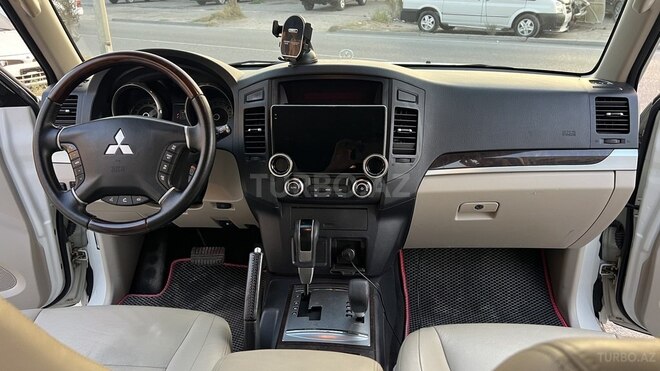 Mitsubishi Pajero 2010, 184,000 km - 3.5 l - Sumqayıt