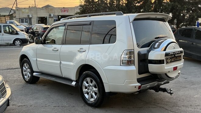 Mitsubishi Pajero 2010, 184,000 km - 3.5 l - Sumqayıt