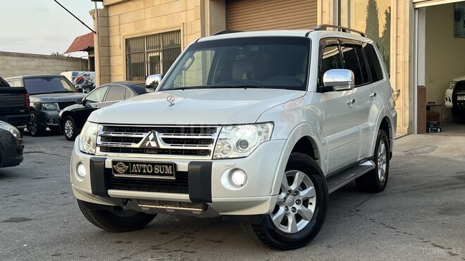 Mitsubishi Pajero 2010, 184,000 km - 3.5 l - Sumqayıt