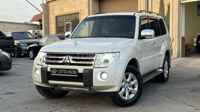 Mitsubishi Pajero 2010, 184,000 km - 3.5 l - Sumqayıt
