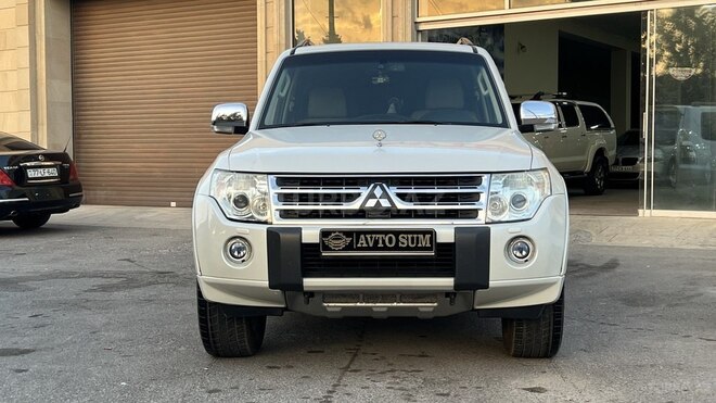 Mitsubishi Pajero 2010, 184,000 km - 3.5 l - Sumqayıt