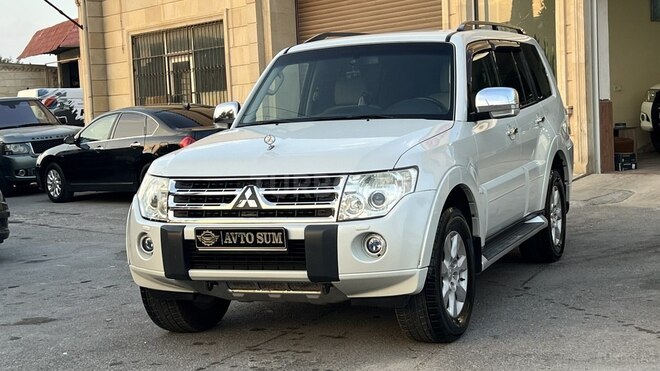 Mitsubishi Pajero 2010, 184,000 km - 3.5 l - Sumqayıt