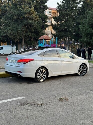 Hyundai i40 2014, 305,000 km - 1.7 l - Lənkəran