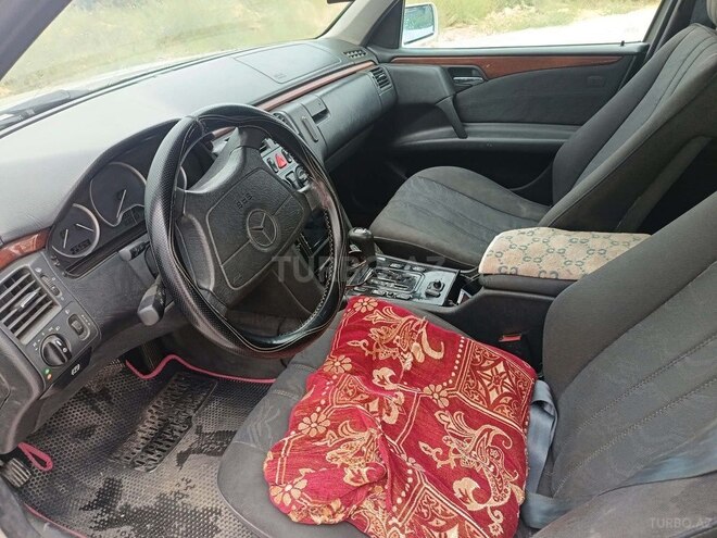Mercedes E 200 1998, 313,100 km - 2.0 l - Bakı