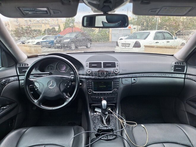 Mercedes E 270 2002, 378,541 km - 2.7 l - Bakı