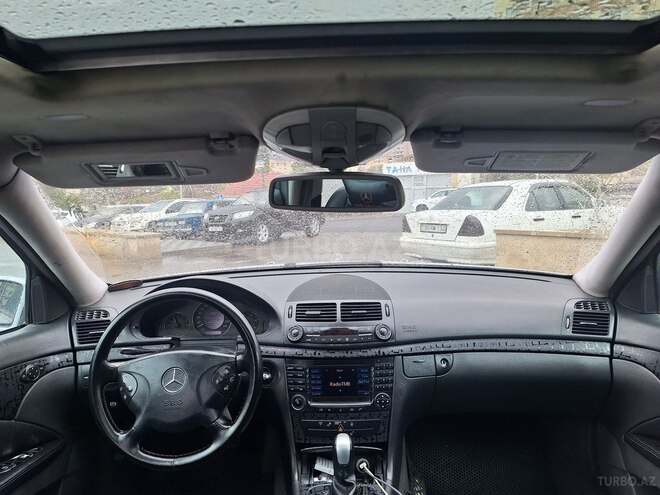 Mercedes E 270 2002, 378,541 km - 2.7 l - Bakı