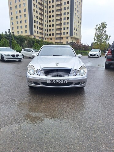 Mercedes E 270 2002, 378,541 km - 2.7 l - Bakı