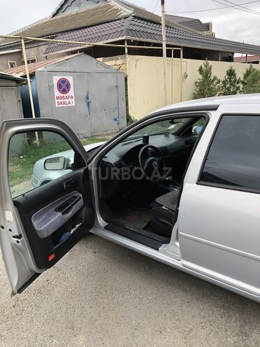 Volkswagen Golf 1999, 440,000 km - 1.6 l - Şirvan