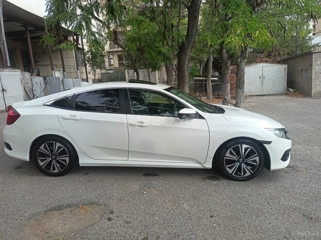 Honda Civic 2016, 215,000 km - 1.5 л - Bakı